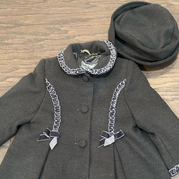 Sarah Louise England Pleated Girl’s Coat and Hat Set - Gray Size 2T NWT - Picture 2 of 7